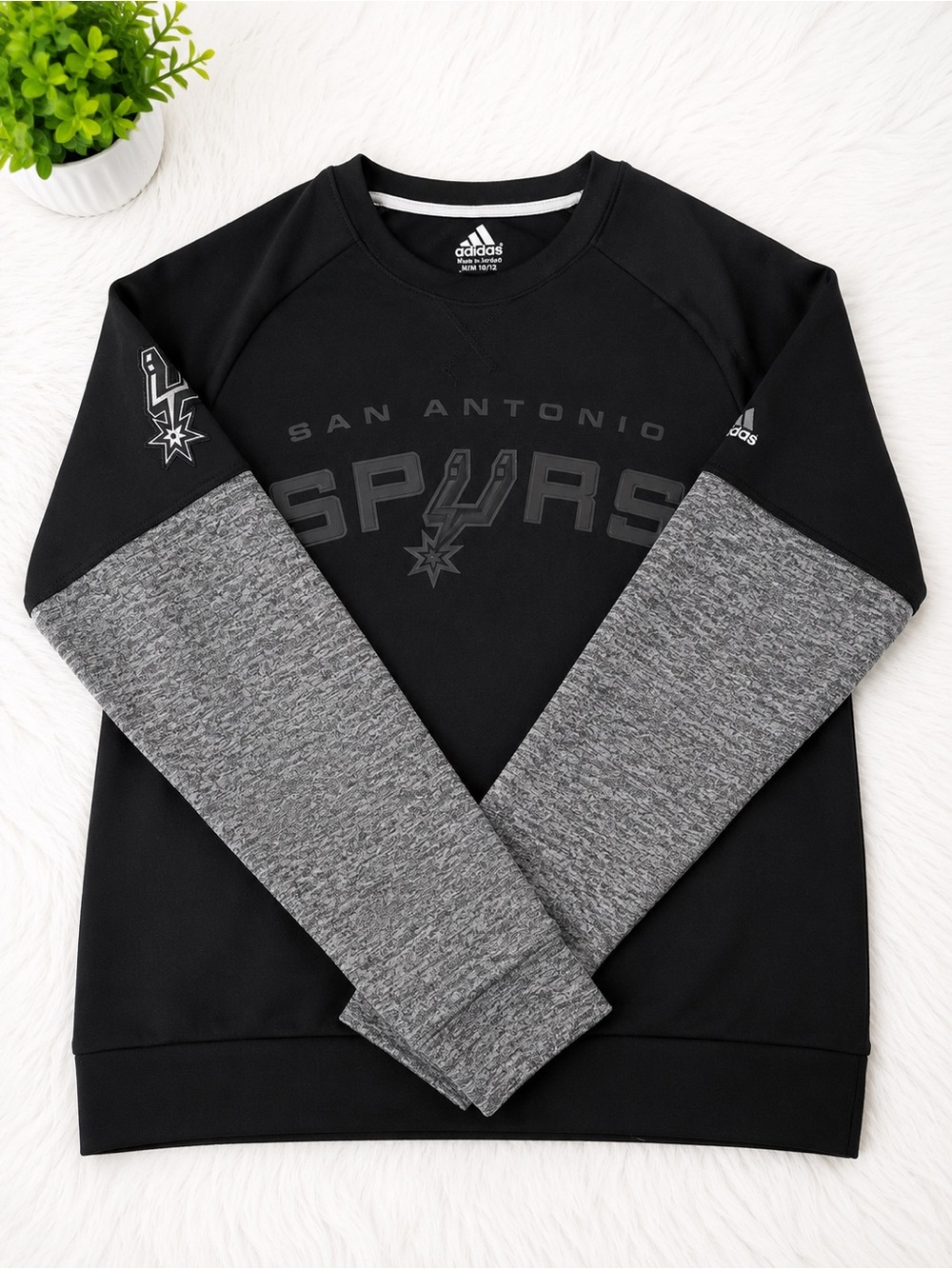 adidas Kids San Antonio Spurs Black and Gray Colorblock Crewneck